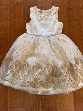 Blueberi Boulevard Ivory and Gold Embroidered Tulle Formal Dress
